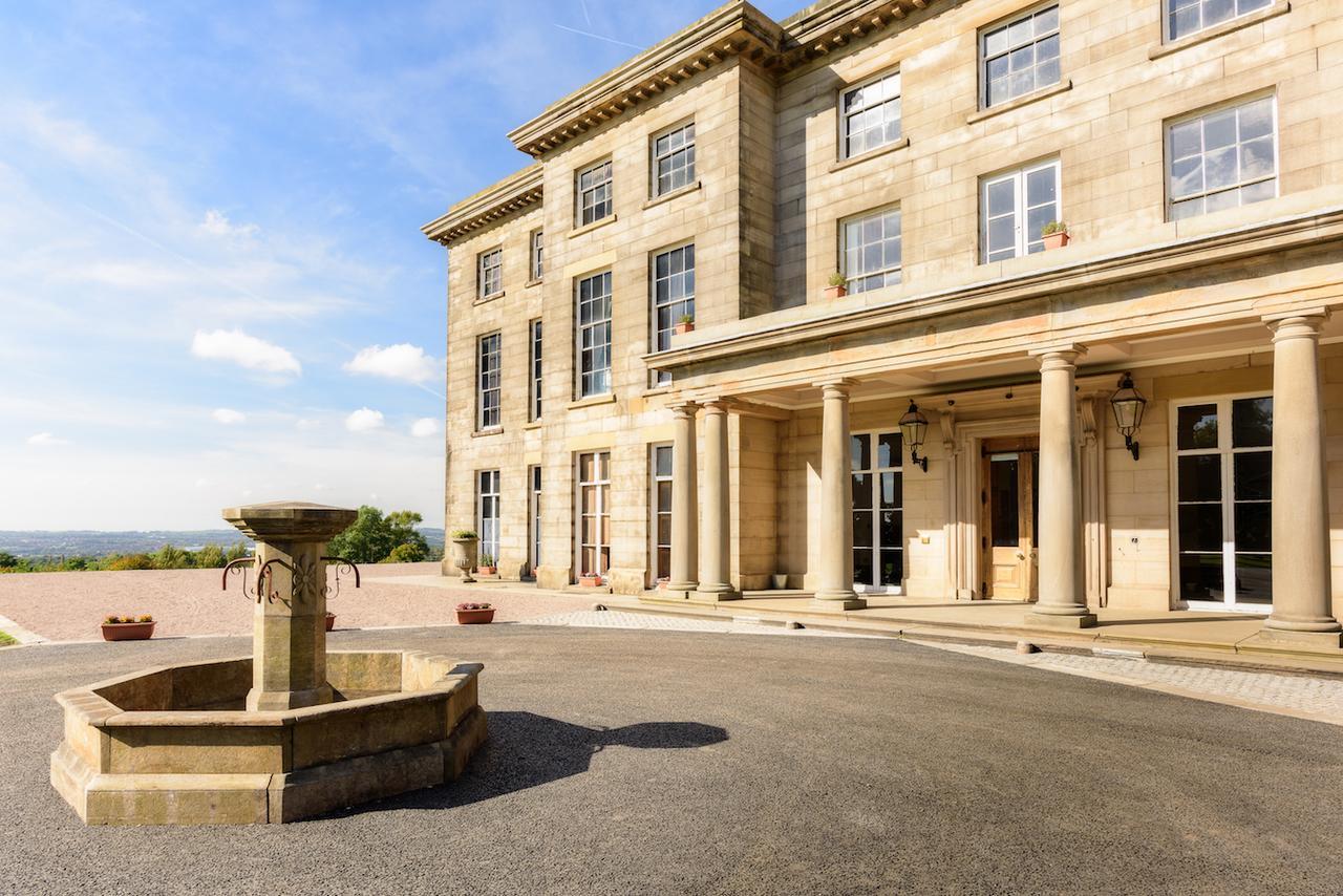 Haigh Hall Hotel Wigan Bagian luar foto